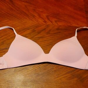 Victoria's secret Wireless IPEX bra peach 34B